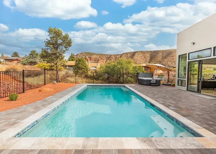 Villa Sanctuary Luxury Pool &