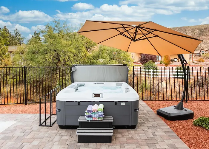 Villa Sanctuary Luxury Pool & *